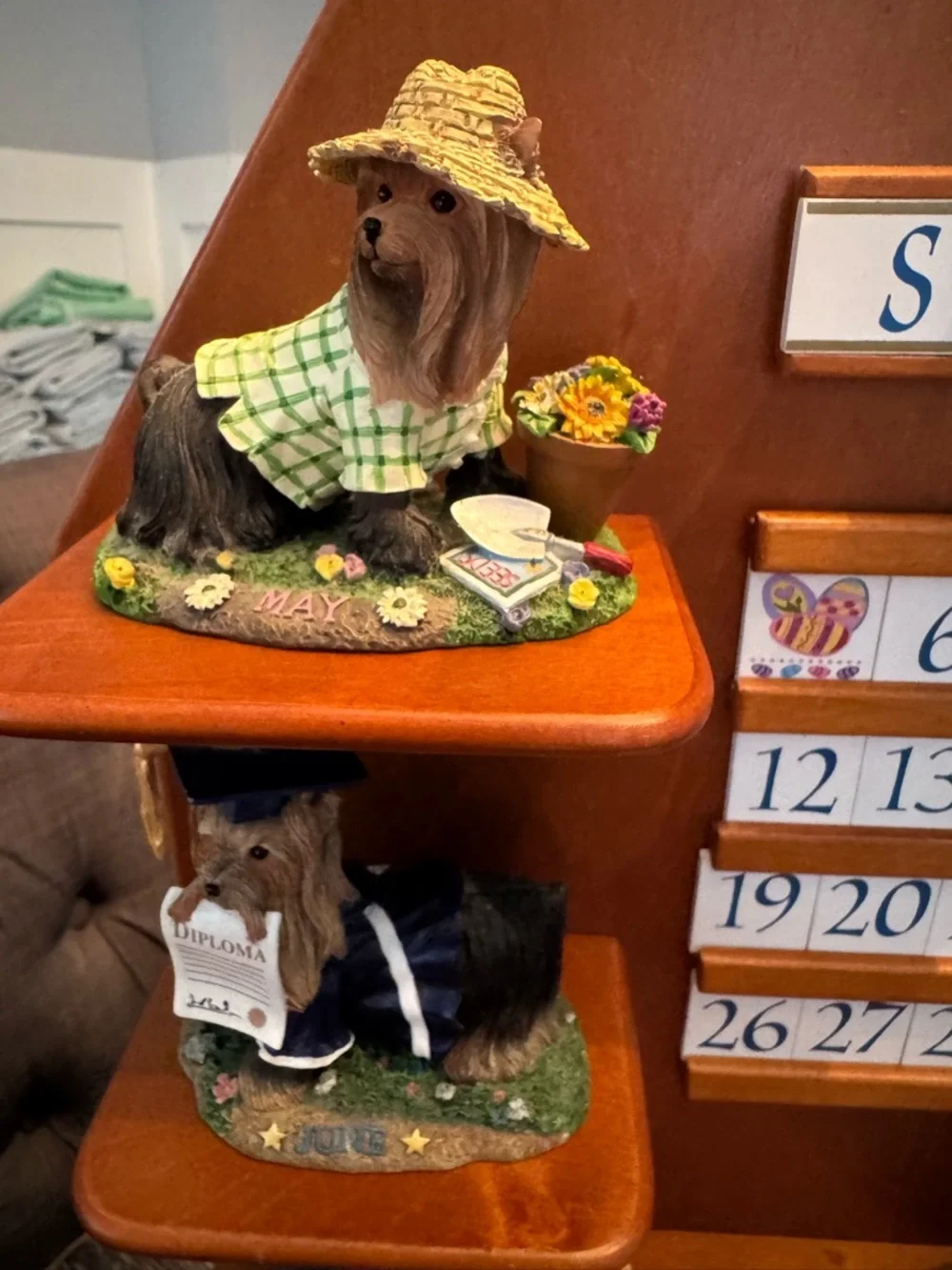 Vintage Danbury Mint Yorkie Figurine Perpetual Calendar